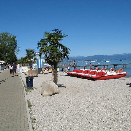 La Madonnina Vacation Flats Leilighet Peschiera del Garda Eksteriør bilde