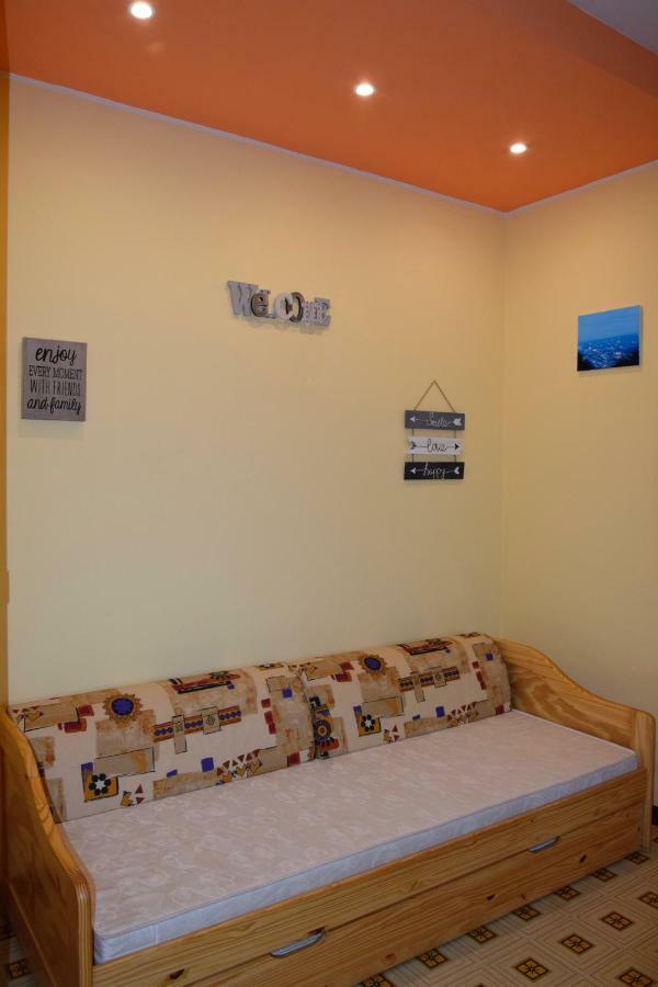 La Madonnina Vacation Flats Leilighet Peschiera del Garda Eksteriør bilde