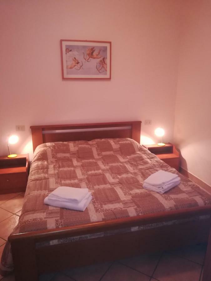 La Madonnina Vacation Flats Leilighet Peschiera del Garda Eksteriør bilde