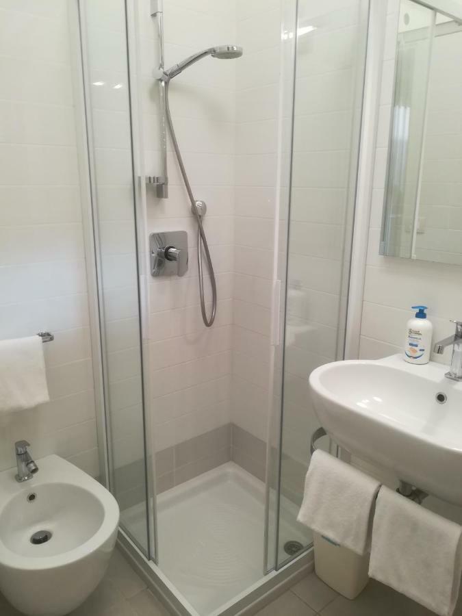 La Madonnina Vacation Flats Leilighet Peschiera del Garda Eksteriør bilde